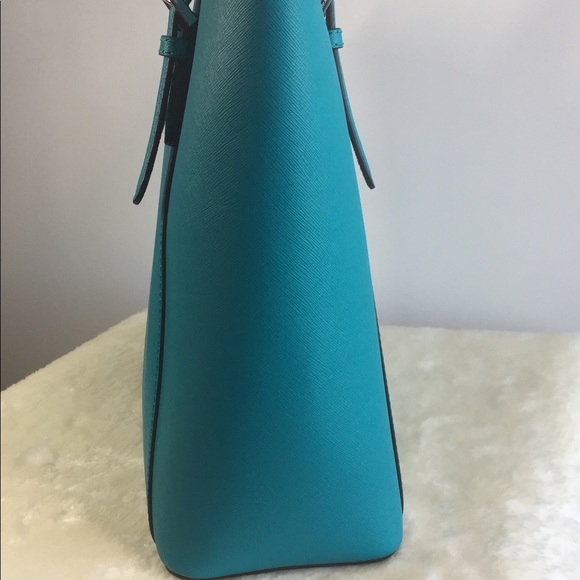 🌸SOLD🌸 Michael Kors Ciara Tote 3 Pieces Set - Picture 4 of 8